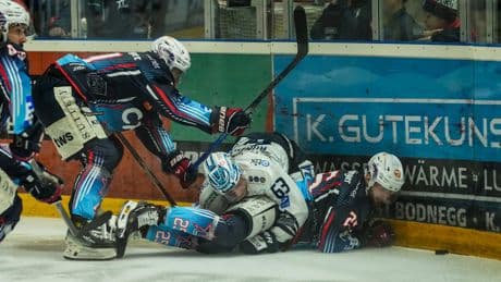 Nach Strafen-Festival in Final-Serie - Dresden will's weiter krachen lassen