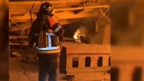 „Jede Nacht große Schwärme an Drohnen“ – Nürnberger Feuerwehrmann löscht Brände in Charkiw