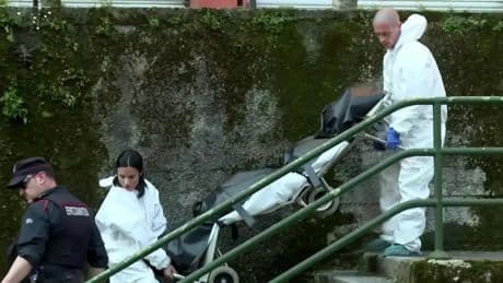 Un hombre mata a su hija, hiere a su pareja y después se suicida en Bilbao