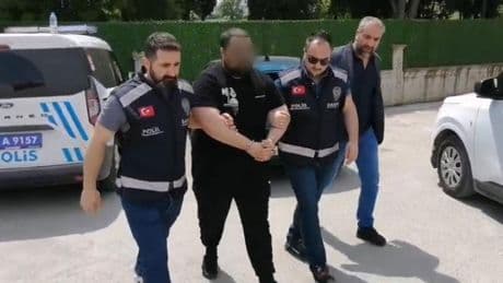 13 yıl 11 ay hapis cezası bulunan şahıs kıskıvrak yakalandı