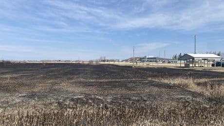 Manitoba First Nation evacuated due to nearby wildfires, 1 home destroyed
