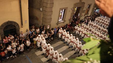 Viterbo, nuovo blitz della polizia: arrestati altri 5 turchi. Giallo sui documenti usati al B&B