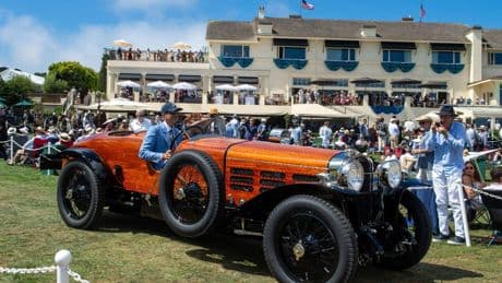 Rennwagen mit Holzkarosserie gewinnt größte Oldtimer-Show
