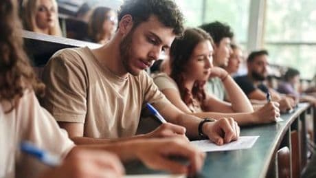 Numerus Clausus: Wo man ohne NC oder Eignungstest studieren kann