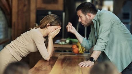 Der geheime Code der Liebe: Mein Mann verbündet sich mit anderen Freunden gegen mich