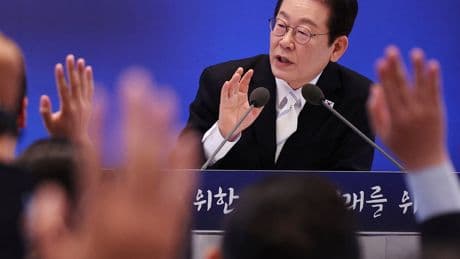 South Korean Leader Warns of U.S. Investments After Hyundai-LG Plant Raid