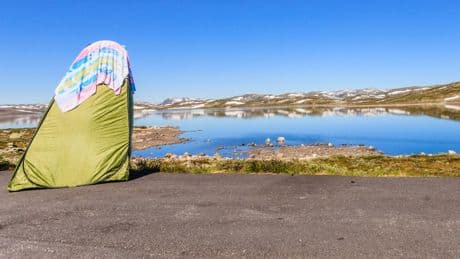 Camping-Zubehör: Outdoor-Badezimmer für unterwegs: Fünf Duschzelte im Vergleich