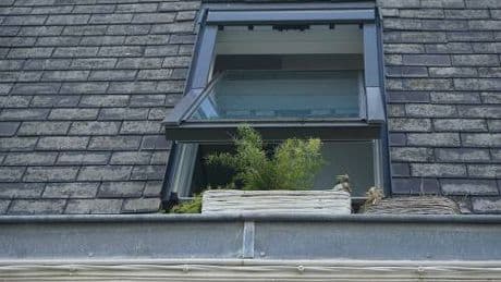 Recupero del sottotetto in condominio: quando scatta l’obbligo di indennità