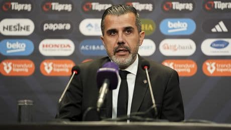 Adana Demirspor Teknik Direktörü Mustafa Alper Avcı: "Bu seyircinin önünde Beşiktaş gibi bir rakibe karşı oynamak kolay değil"