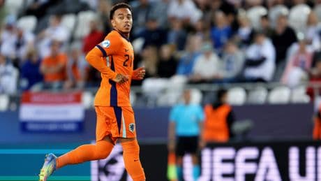 Myron van Brederode verruilt AZ voor KV Mechelen