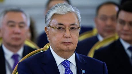 Pourquoi le Kazakhstan, à majorité musulmane, interdit la burqa et le niqab dans les lieux publics