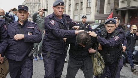 Russia passes bill punishing online searches for ‘extremist’ information