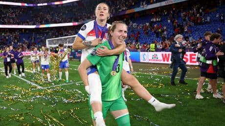 How Lucy Bronze played through Euro 2025 with a broken leg – according to scientists