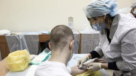 Des soldats russes atteints du VIH, d’hépatite et de tuberculose sur le front ukrainien