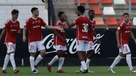 Baselga y Pujol le dan la victoria al Nàstic en Paterna