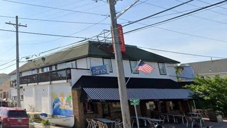 New Jersey mom was mortified when toddler broke cafe’s $1,600 table. She claims she ‘wasn’t allowed to leave’ until she handed over credit card