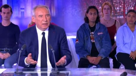 Proportionnelle : François Bayrou souhaite que les Français puissent «choisir» par référendum