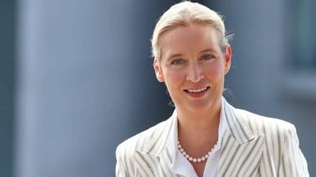 Alice Weidel teilt Foto mit Partnerin Sarah Bossard – doch die ziert sich