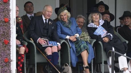 König Charles und Königin Camilla: Besuch bei Highland Games in Braemar