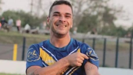 Muere a los 35 años el futbolista Enzo Pittau tras desplomarse en pleno partido