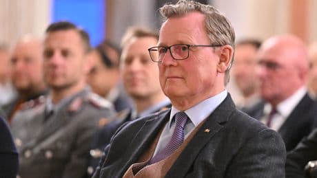Nach Vorstoß zu Wehrpflicht in Schulen - Linksjugend rebelliert gegen Ramelow