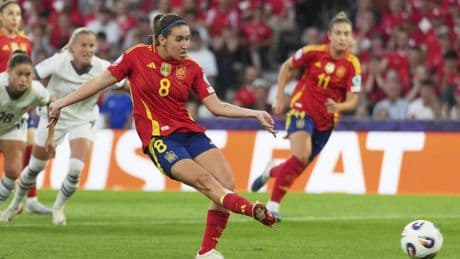 Mariona no puede aprovechar su favor: así falló el penalti ante Suiza