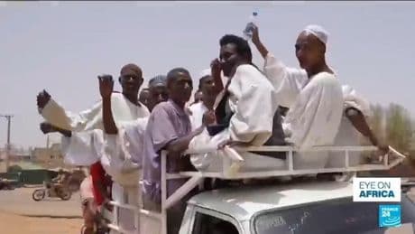 Sudanese civilians return to Omdurman