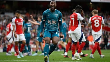 Arsenal 1-2 Bournemouth: Cherries come from behind to down uninspiring Gunners