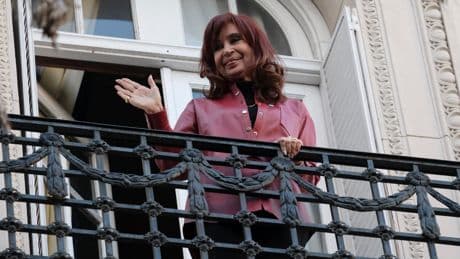 ¿Juicio justo o ‘lawfare’? La condena a Cristina Kirchner por corrupción abre grietas entre juristas argentinos