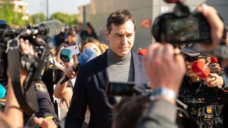 El auto de procesamiento de David Sánchez destapa los chanchullos de la trama para &quot;acortar los tiempos&quot; del enchufe