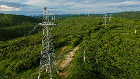 El BEI financia con 1.600 millones una interconexión eléctrica entre España y Francia
