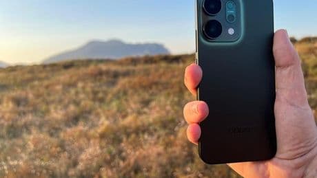 Probamos el Oppo Reno14: un móvil con triple flash para enamorar a los adictos a las redes sociales