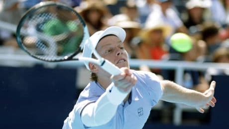 I forzati del tennis si lamentano ma Sinner ha trovato l'antidoto