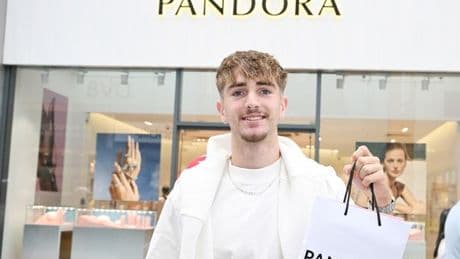 Back to school wear and birthday gifts as Style Squad peer inside Pandora's box at The Centre, Livingston