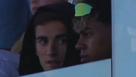 Lamine Yamal y Gavi, en el Johan Cruyff animando al Barça femenino