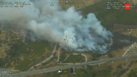 Un fuego junto al vertedero de Colmenar Viejo obliga a desalojar varias viviendas
