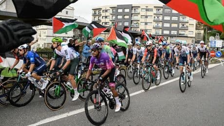 Demonstraties Vuelta steeds vijandiger, merkt Hoole: 'Je ziet de agressie in hun ogen'