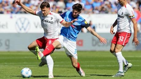 Fußball-Bundesliga: Freiburg siegt und besiegelt den Abstieg von Holstein Kiel