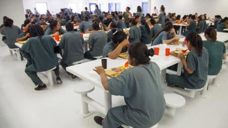 ICE attempt to quickly deport Arizona woman ignores federal law, attorneys say