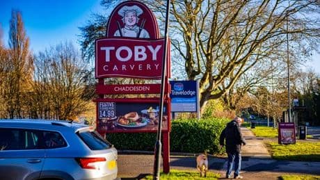 American tries Toby Carvery for the first time – and compares it to one thing