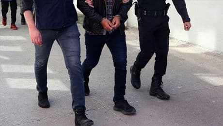 İBB'ye yönelik yolsuzluk soruşturmasında gözaltına alınan 10 zanlı adliyede