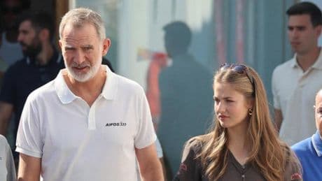 Concierto, aparición sorpresa con la princesa Leonor y "herida leve" en la pierna: las frenéticas horas  de Felipe VI en Mallorca