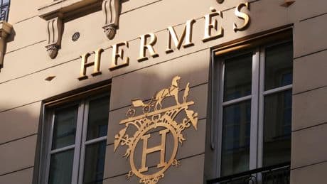 Suisse : le gestionnaire de fortune d'un héritier d'Hermès met fin à ses jours