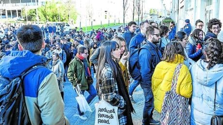 Euskadi afronta los últimos días de elección del MIR con 41 plazas de Familia aún libres