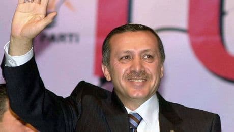 Ertuğrul Özkök: Anayasa Mahkemesi kendi partisini kapatmayı reddettiği zaman Erdoğan ne demişti?
