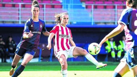 Cambio en la delantera del Athletic femenino