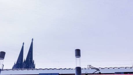 Einschränkungen für Pendler von und nach Köln: Stellwerksarbeiten wirbeln NRW-Zugverkehr mehr als zwei Wochen durcheinander