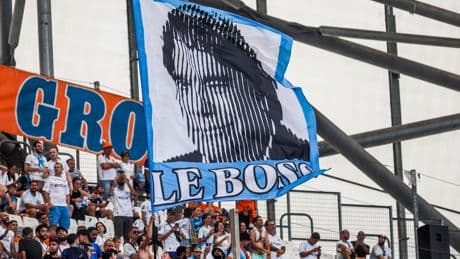 Foot : une statue à l’effigie de Bernard Tapie va être inaugurée sur le parvis du stade Vélodrome le 16 mai prochain