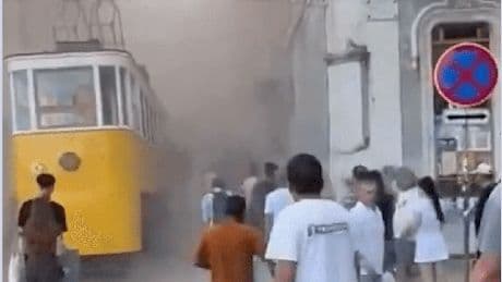 Lissabon: Standseilbahn entgleist – Videos zeigen Unfallort