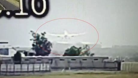 SON DAKİKA... Hindistan’daki Yolcu Uçağı Kazasından Yeni Görüntüler! Felaketin Gelişi Saniye Saniye Kamerada